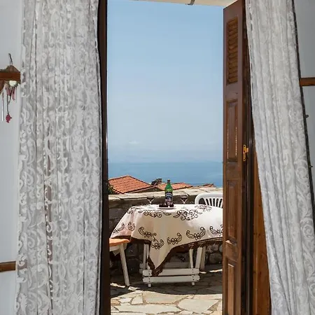 Sea Breeze And Stunning View In The Heart Of Mani Stoúpa