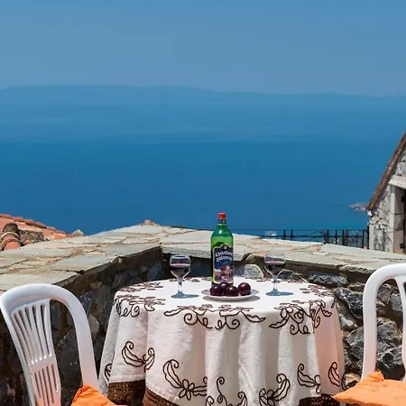 Casa vacanze Sea Breeze And Stunning View In The Heart Of Mani Stoúpa